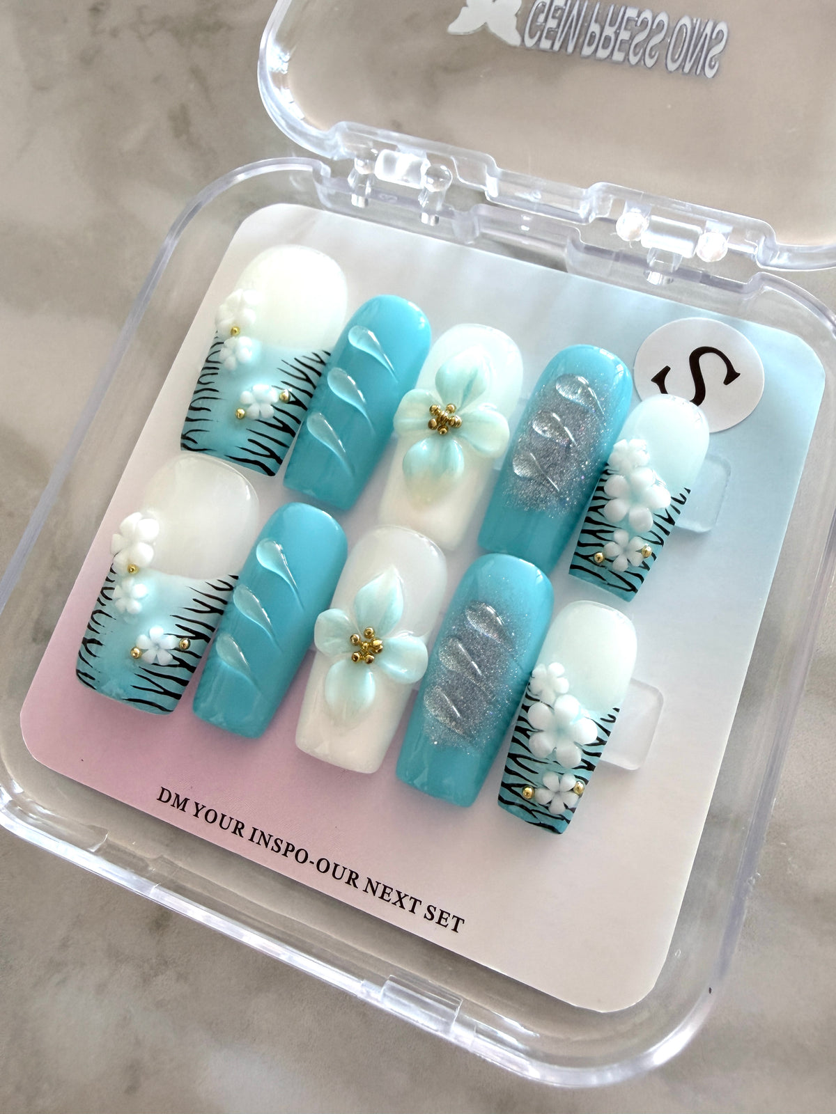 Aqua Blossom